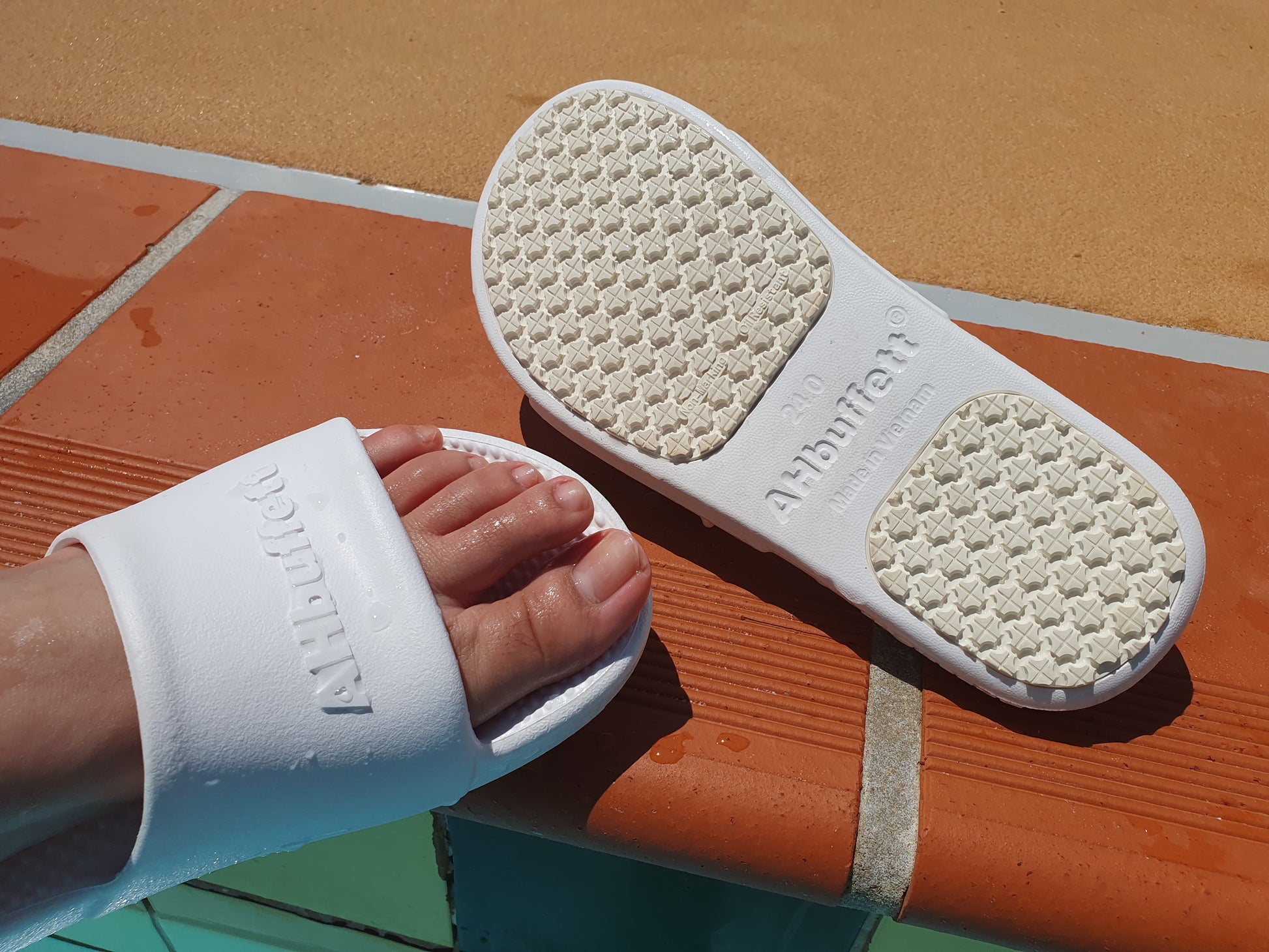 ahbuffett comfort slides with non slip soles